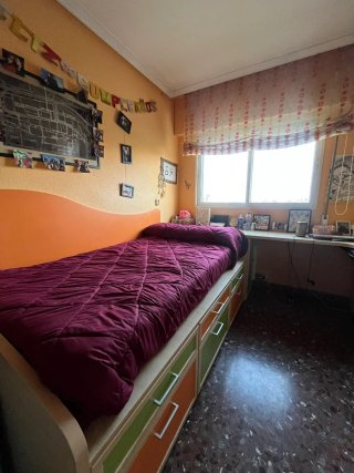 Mueble juvenil modular naranja y madera
