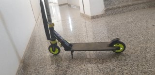 Patinete infantil Oxelo MID5 negro/lima