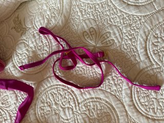 Bikini fucsia DAIAN SHU con detalles dorados