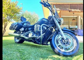 Yamaha Midnight Star 1300 Negra
