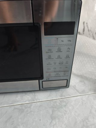 Microondas Samsung GE83M 23L 1200W