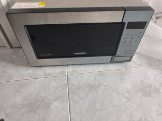 Microondas Samsung GE83M 23L 1200W