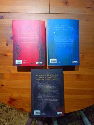 Saga Ciudad Medialuna de Sarah J. Maas