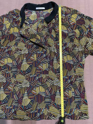 Blusa Bimba y Lola 100% seda estampado geométrico.