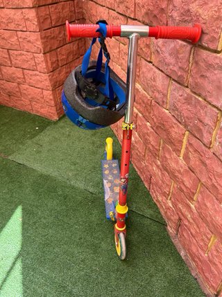 Patinete y Casco Infantil Azul