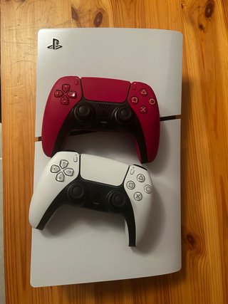 Consola PS5 Digital 1 TB + 2 Mandos
