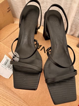 Sandalias Mango T39 Negras Tacón Cuadrado