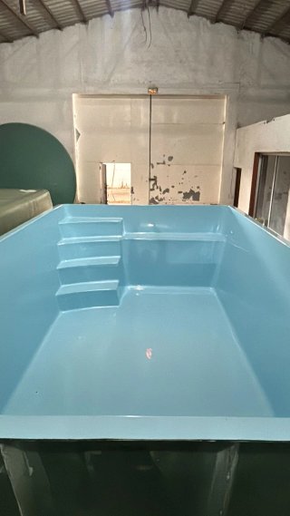 Piscina de poliester