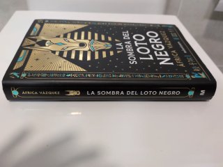 La sombra del loto negro - Premio Minotauro 2026