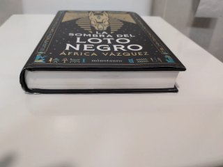 La sombra del loto negro - Premio Minotauro 2026