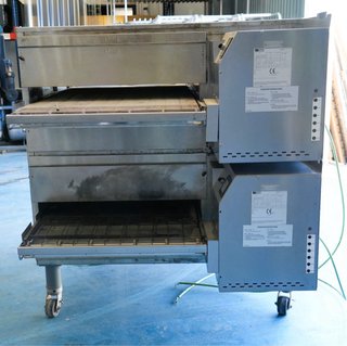 Armario Expositor Refrigerado 1400 Litros 3 Puert