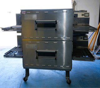 Armario Expositor Refrigerado 1400 Litros 3 Puert