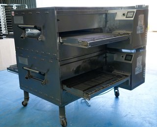 Armario Expositor Refrigerado 1400 Litros 3 Puert