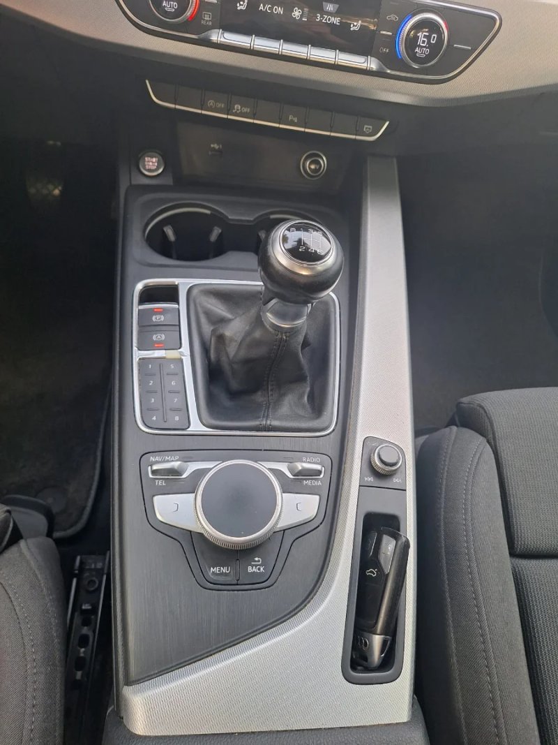 Audi A4 2.0 TDI S line edition 2018, foto 14