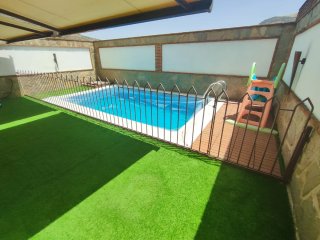 Baranda de seguridad para piscina. Forja