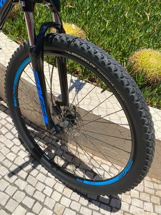 Bicicleta Lapierre Negra/Naranja/Azul