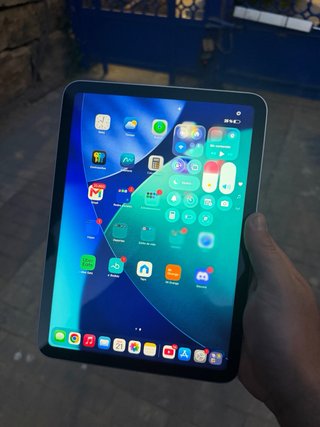 iPad (A16) 2025 Apple