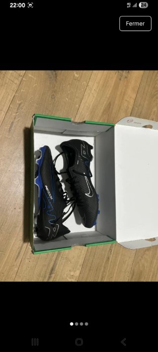 Zapatos de fútbol Nike Talla 42