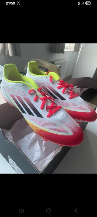Zapatos de fútbol Nike Talla 42
