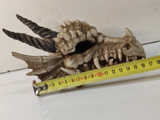 Portagioie drago in resina (nuovo e con scatola)