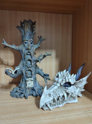 Portagioie drago in resina (nuovo e con scatola)