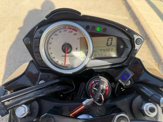 Kawasaki Z750 Naked Negra