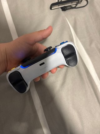 Mando PS5 Blanco, Dorado y Azul