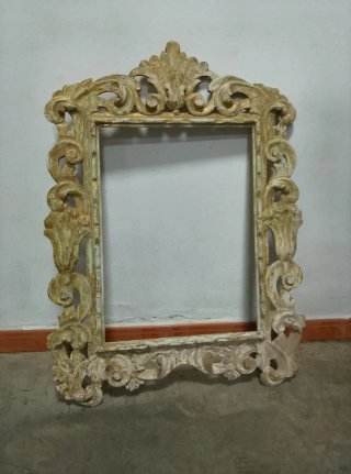 Marco de espejo antiguo madera beige y dorado