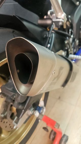 Silenciador Akrapovic Yamaha R6