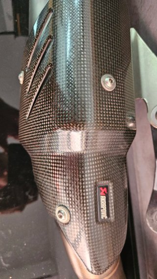 Silenciador Akrapovic Yamaha R6