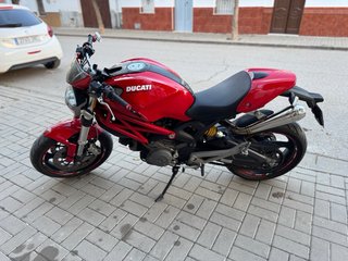 Ducati Monster 696+ A2 Desmo Hecha