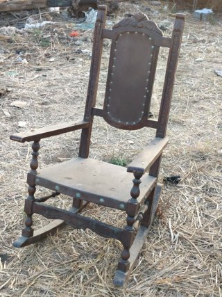 Sillón Mecedora Vintage Estilo Español