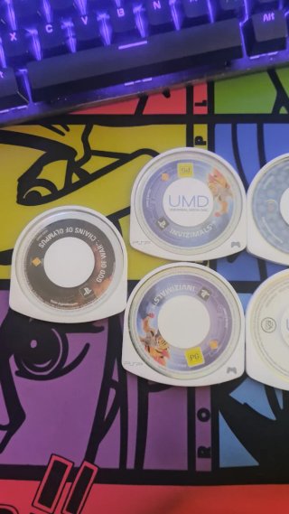 Pack 11 Jogos PSP UMD com Bolsa