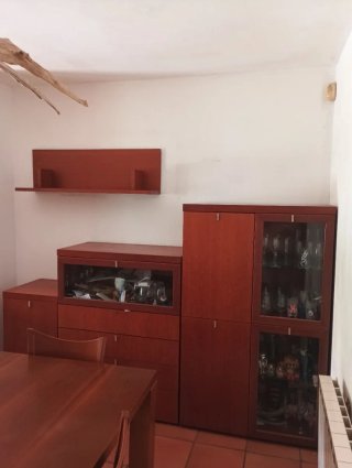 Conjunto comedor madera, mesa, sillas, aparadores