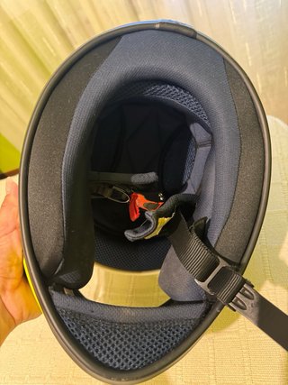 Casco de moto AGV blanco y amarillo