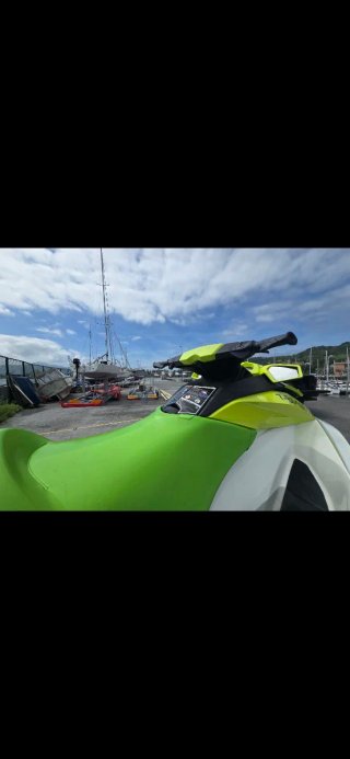 Moto de agua Sea Doo 2021 130 cv