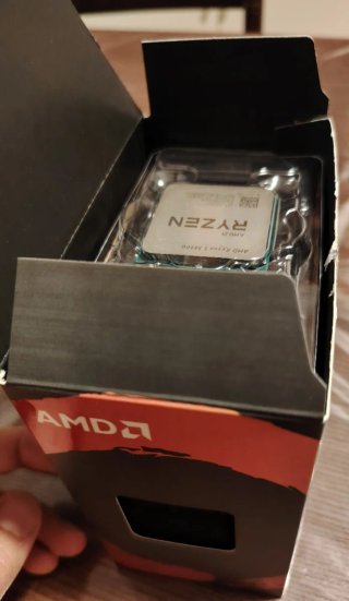 AMD Ryzen 5 5600G + dissipatore