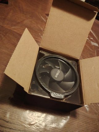 AMD Ryzen 5 5600G + dissipatore