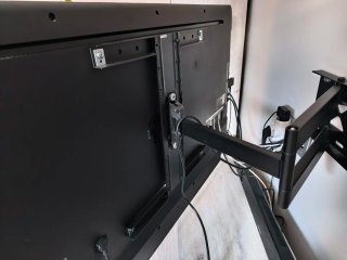 TV 49-50 pulgadas.  4K y 3D + Brazo Telescópico