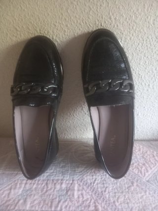 Zapatos negros elegantes talla 38