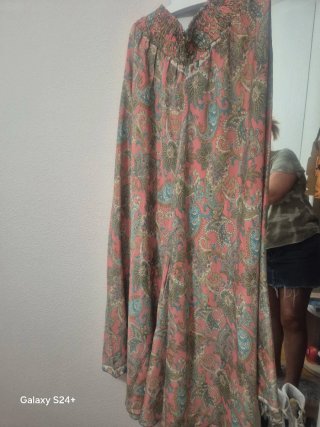 Conjunto falda pantalón y camisa estampado