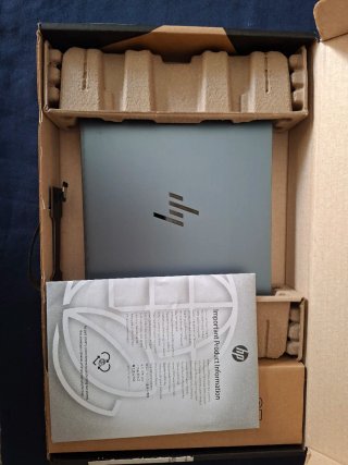 Portatile HP Pavilion Plus 14-ew1002ns Blu scuro