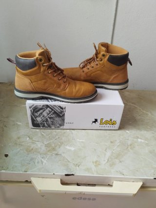 Stivali Lois con lacci