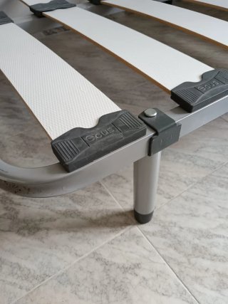 Somier 135cm Metal y Madera