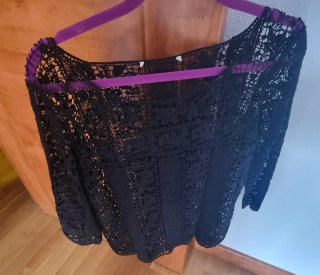 Blusa negra encaje guipur talla S