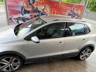 Volkswagen Cross polo 2011