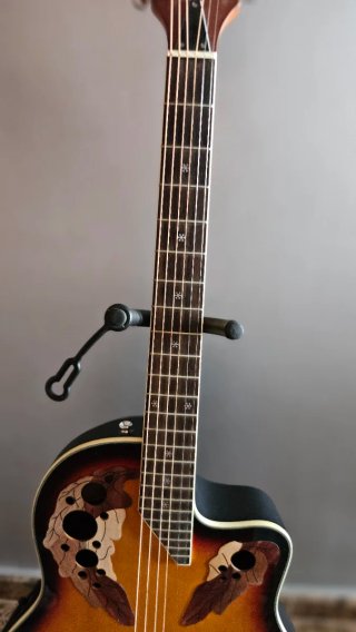 Guitarra Harley Benton estilo Ovation