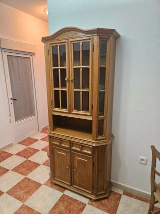 Mueble de salón de madera