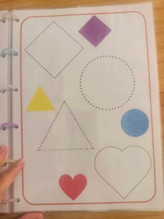 Libro infantil de trazos,plastificado hecho a mano