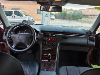 Mercedes-Benz 270E 2000